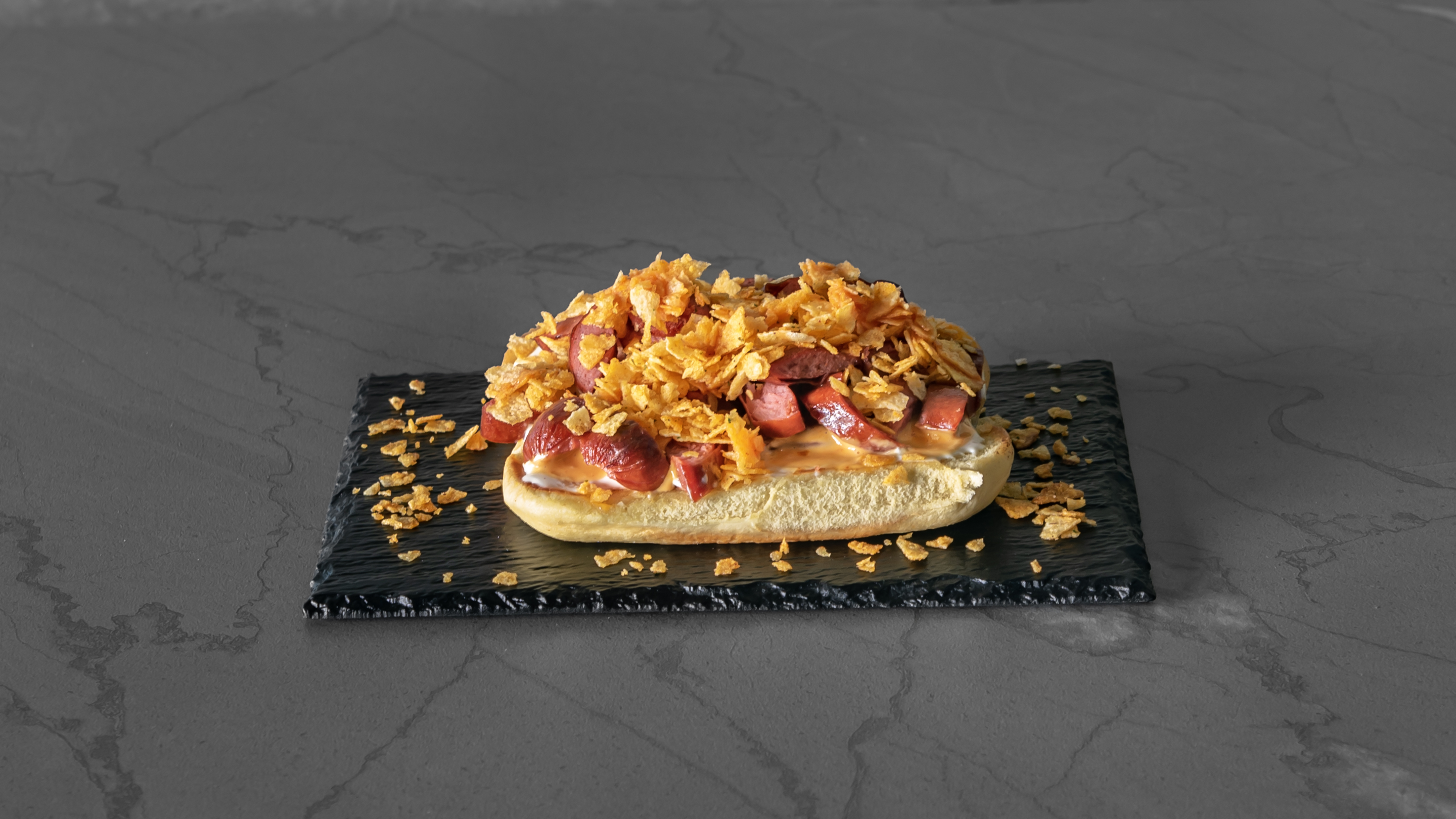 Chips Oman Hotdog